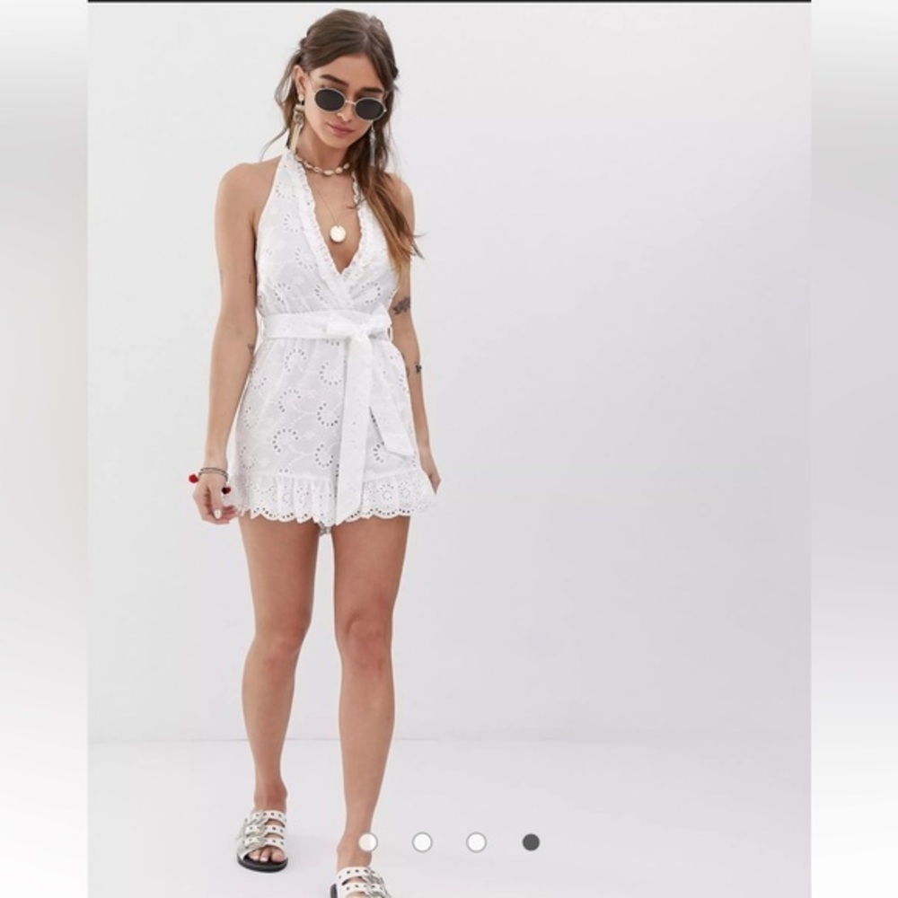 Sisters Of The Tribe White Eyelet Halter Romper Size 6